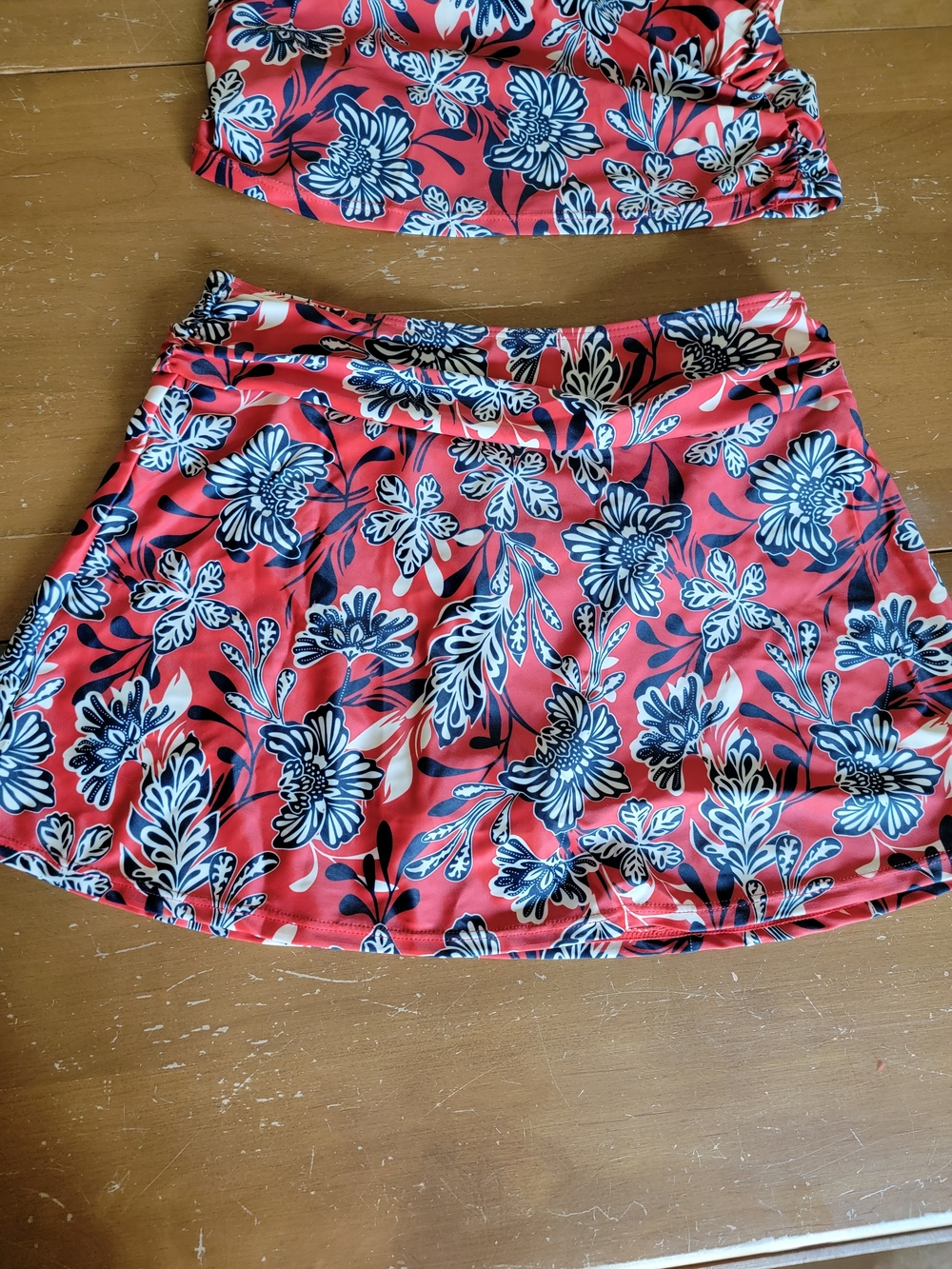 Red White And Blue Floral Tankini Top and Swim Skirt Set Size S NWT - Picture 3 of 13